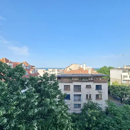 Daire Sunrise - 2 Bedrooms To The Sea