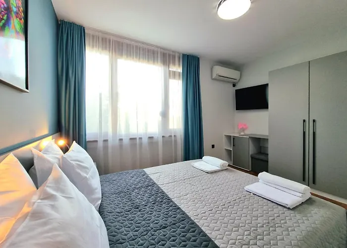 Sunrise - 2 Bedrooms To The Sea 아파트