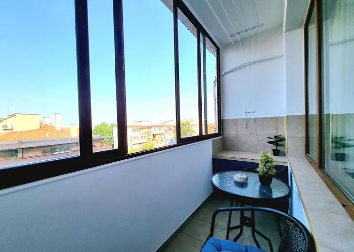 Sunrise - 2 Bedrooms To The Sea 아파트