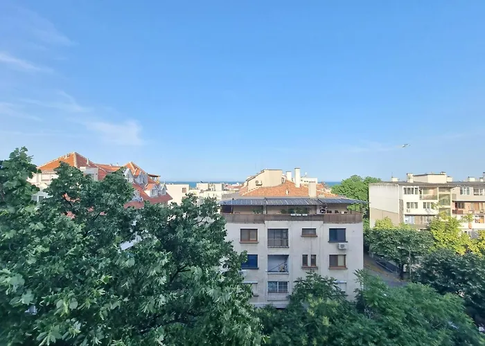 Daire Sunrise - 2 Bedrooms To The Sea