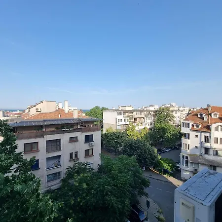 Sunrise - 2 Bedrooms To The Sea Апартамент Бургас