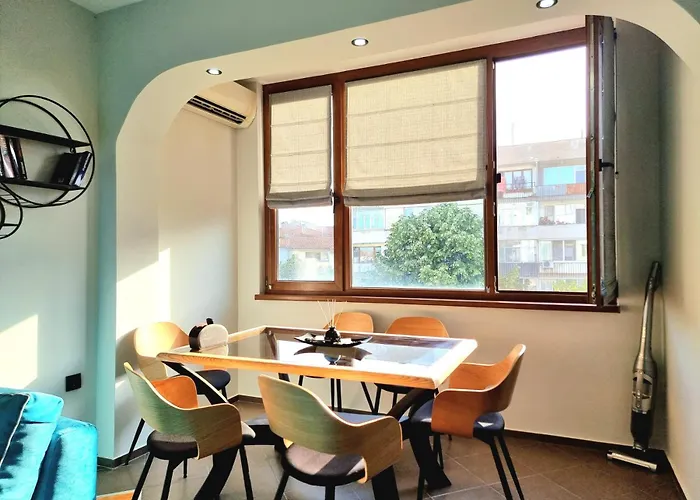 Sunrise - 2 Bedrooms To The Sea